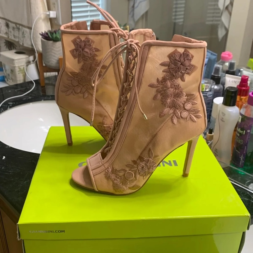 Brand New GianniBini Heels